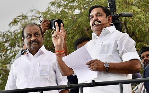 திண்டுக்கல் மாவட்டம் சின்னாளபட்டியில் பேசிய அதிமுக பொதுச்செயலாளர் எடப்பாடி பழனிச்சாமி. படம்: நா.தங்கரத்தினம்.