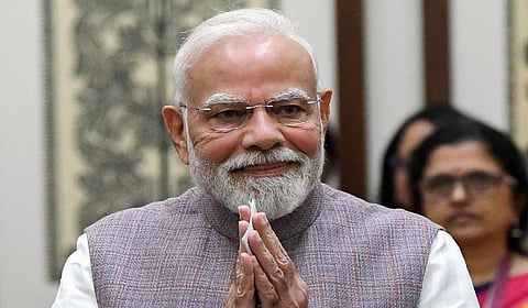 பிரதமர் மோடியின் பிறந்தநாளை முன்னிட்டு மரக்கன்று நட்ட 75 நாட்டு தூதரக அதிகாரிகள்