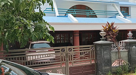 நாமக்கல் மோகனூர் சாலை எம்ஜி நகரில் உள்ள தொழிலதிபர் வாங்கிலி சுப்பிரமணியம் இல்லம்.