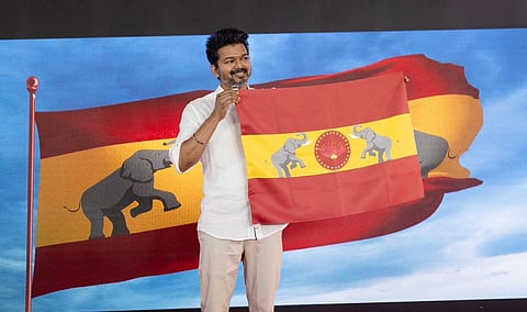 தவெக கொடிக்கு எதிரான மேல் முறையீட்டு வழக்கில் விஜய் பதிலளிக்க உத்தரவு