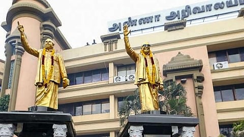 “அண்ணா மீது இனி ஓர் அவதூறு சொல் வீசப்பட்டாலும்...” - சீமானுக்கு திமுக எச்சரிக்கை