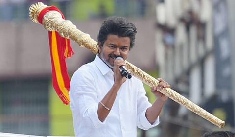 “விஜய் கூட்டத்தில் தமிழகத்தைச் சேர்ந்தோருக்கு அனுமதி இல்லை” - புதுச்சேரி காவல்துறை அறிவிப்பு