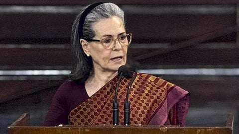 ‘பறிக்கப்படும் சமூக நீதி...’ - தற்கொலை செய்துகொண்ட ஐபிஎஸ் அதிகாரியின் மனைவிக்கு சோனியா காந்தி கடிதம்