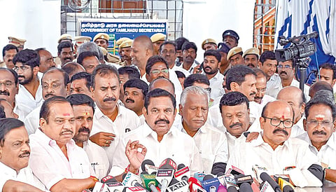 சட்டப்பேரவை கூட்டத்திலிருந்து வெளிநடப்பு செய்த எதிர்க்கட்சித் தலைவர் பழனிசாமி செய்தியாளர்களிடம் பேசினார்.