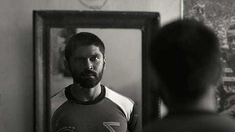 ‘வாரிசு நடிகர்’ முதல் ‘வர்மா’ வெளியீடு வரை: சர்ச்சைகளுக்கு பதிலளித்த துருவ் விக்ரம்