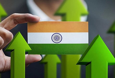 2025-26-ம் நிதியாண்டில் இந்திய பொருளாதாரம் 6.6 சதவீதம் வளரும்: சர்வதேச நிதியம் வெளியிட்ட அறிக்கையில் தகவல்