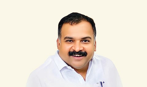 காங்கிரஸ் கட்சியின் அகில இந்திய பொதுச் செயலாளரும், மக்களவை கொறடாவுமான மாணிக்கம் தாகூர்.