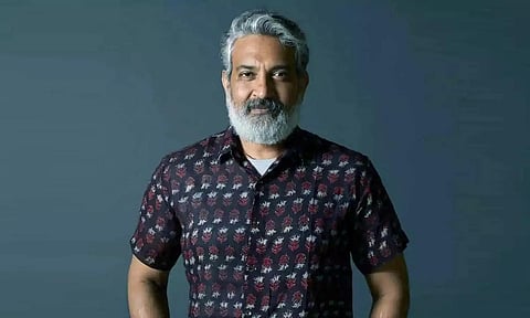 அனுமனை அவமதிப்பதா? - இயக்குநர் ராஜமவுலி மீது இந்து அமைப்புகள் போலீசில் புகார்