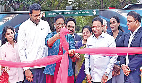 ரூ.25 கோடி மதிப்பில் கட்டப்பட்ட உலகத்தரத்திலான வேல்ஸ் கால்பந்து அகாடமி: பி.டி.உஷா திறந்து வைத்தார்