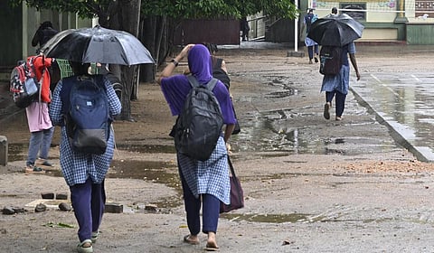 சென்னை, திருவள்ளூரில் பள்ளி, கல்லூரிகளுக்கு விடுமுறை
