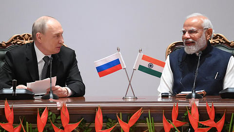 “இறையாண்மையுடன் கூடிய சுதந்திரமான கொள்கையை இந்தியா பின்பற்றுகிறது” - புதின் பாராட்டு