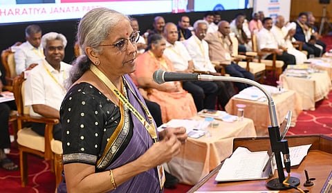 அடுத்த இலக்கு சுங்க வரி சீர்திருத்தம்: நிதியமைச்சர் தகவல்