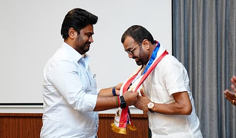 தவெகவில் இருந்து விலகி ஜோஸ் சார்லஸ் கட்சியில் இணைந்த நடிகர் தாடி பாலாஜி!