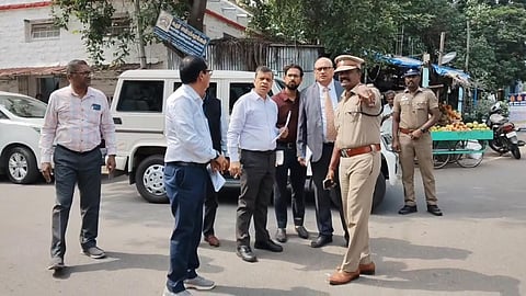 தவெக நெரிசல்: கரூர் வேலுசாமிபுரத்தில் தேசிய பேரிடர் மேலாண்மைக்குழுவினர் ஆய்வு