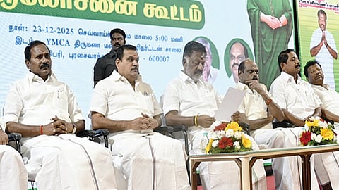 பழனிசாமியின் தலைமையை ஒருபோதும் ஏற்க மாட்டோம்: ஓ.பன்னீர்செல்வம் திட்டவட்டம்