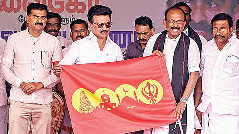படம்: ர.செல்வமுத்துகுமார்