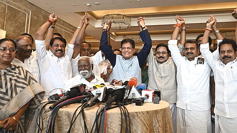 தே.ஜ. கூட்டணியில் இணைந்தார் டிடிவி தினகரன்