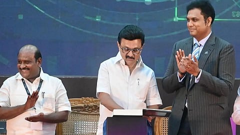 திருவள்ளூர் மாவட்டம் ஊத்துக்கோட்டை அருகே 872 ஏக்கர் பரப்பில் தமிழ்நாடு அறிவுசார் நகரம்: முதல்வர் ஸ்டாலின் அடிக்கல்