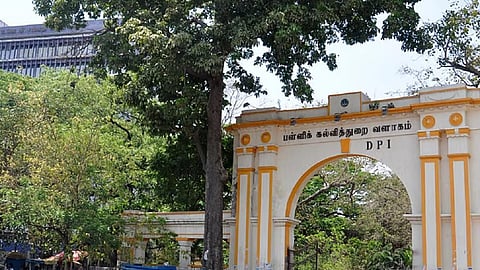 ஆசிரியர் தகுதித் தேர்வுக்கான மதிப்பெண் 5 சதவீதம் குறைப்பு: பள்ளிக்கல்வித் துறை