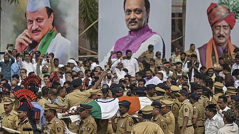 அஜித் பவாரின் அஸ்தி பாராமதியில் கரைப்பு