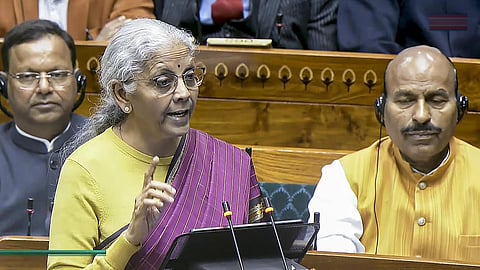 மத்திய பட்ஜெட் குறித்து விமர்சனம்: ராகுல் காந்திக்கு நிர்மலா சீதாராமன் பதில்