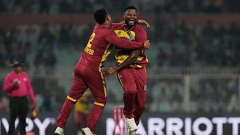 T20 WC 2026: ஹெட்மயர் அதிரடி, ரோமாரியோ ஹாட்ரிக் - மே.இ.தீவுகள் வெற்றி