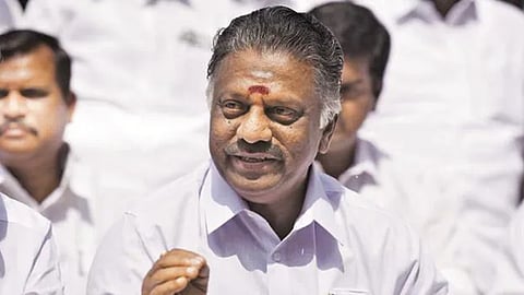 ஆளுநராக நியமிக்கப்படுவாரா ஓபிஎஸ்? - தமிழக தேர்தலில் முழுப்பலன் பெற பாஜக திட்டம்