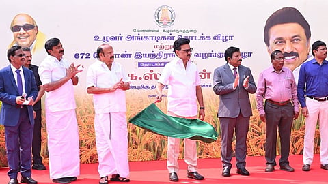 வேளாண், உயர்கல்வித் துறைகள் சார்பில் ரூ.598 கோடி மதிப்பில் 16 உழவர் அங்காடிகள், கல்விசார் கட்டிடங்கள்: முதல்வர் ஸ்டாலின் திறந்து வைத்தார்
