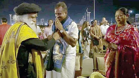 “கோவை ஈஷா விழாவில் வேலுமணியுடன் பேசியது என்ன?” - பிரேமலதா விளக்கம்