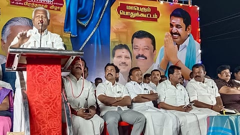 ஓசூர் ராம் நகரில் முன்னாள் முதல்வர் ஜெயலலிதாவின் 78வது பிறந்த நாள் விழாவில் அதிமுக துணை பொது செயலாளர் கே.பி.முனுசாமி பேசினார்.