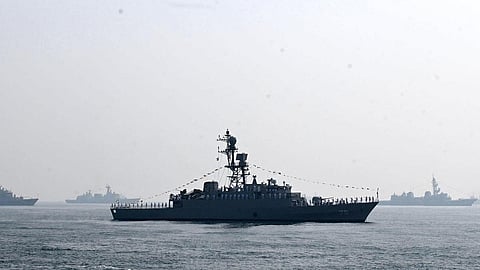 கொச்சி துறைமுகத்தில் ஈரான் போர்க்கப்பலுக்கு இந்தியா அடைக்கலம்