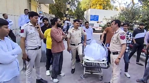 டெல்லியில் ஹோலி கொண்டாட்டத்தில் இளைஞர் கொலை