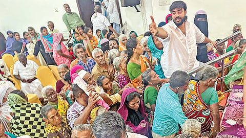 ‘மதுரை வடக்கு தொகுதியே இலக்கு’ - மாநில பொறுப்பாளரிடம் காங்கிரஸ் நிர்வாகிகள் கொந்தளிப்பு