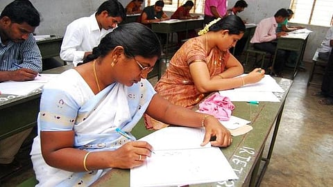 ‘டெட்’ தேர்வுக்கு விண்ணப்பிக்கும் ஆசிரியர்களுக்கு பணிச் சான்று: கல்வி அதிகாரிகளுக்கு இயக்குநர் உத்தரவு