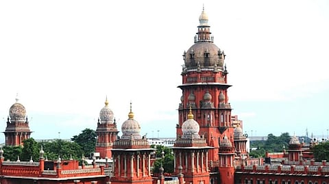 அங்கீகரிக்கப்பட்ட கட்சிகளின் சின்னங்களில் கூட்டணி கட்சிகளின் வேட்பாளர்கள் போட்டியிட தடை கோரிய மனு தள்ளுபடி