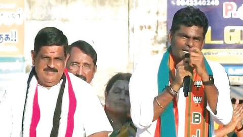 உடுமலையில் தேர்தல் பிரச்சாரத்தில் ஈடுபட்ட பாஜக முன்னாள் மாநில தலைவர் அண்ணாமலை. படம்: எம்.நாகராஜன்