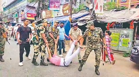 மேற்கு வங்கத்தில் 2-ம் கட்ட தேர்தலில் பல இடங்களில் வன்முறை