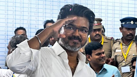 “வரலாற்றுச் சிறப்புமிக்க வெற்றி” - விஜய்க்கு திரையுலக பிரபலங்கள் வாழ்த்து