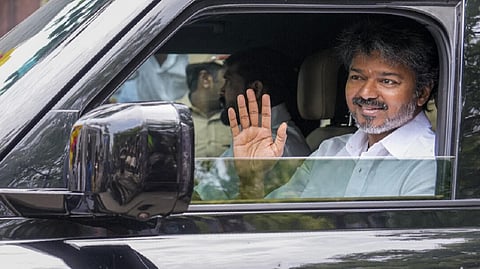 தவெக ஆட்சி அமைக்க விஜய்க்கு கிடைக்குமா மேஜிக் எண் 118? - கட்சிகள் போடும் ‘கணக்கு’கள்!