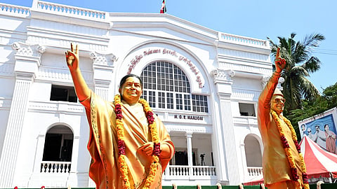 எந்தச் சூழலிலும் தவெகவுக்கு ஆதரவு இல்லை: அதிமுக திட்டவட்டம்
