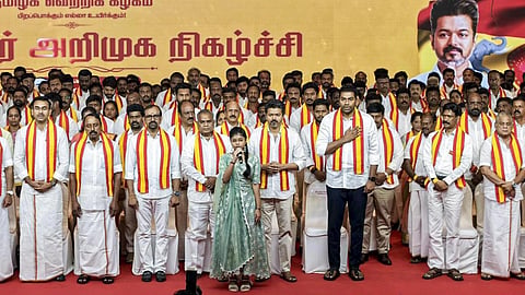 பூஞ்சேரியில் தவெக எம்எல்ஏக்கள் தங்கவைப்பு: பாதுகாப்பு பணிக்காக போலீஸார் குவிப்பு