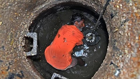 கழிவுநீர்த் தொட்டி மரணங்களுக்கு முடிவுரை எழுதுவோம்!