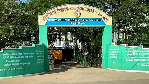 அரசுக் கல்லூரிகளில் சேர மாணவர்கள் இன்று முதல் விண்ணப்பிக்கலாம்: கல்லூரிக் கல்வி ஆணையர் அறிவிப்பு