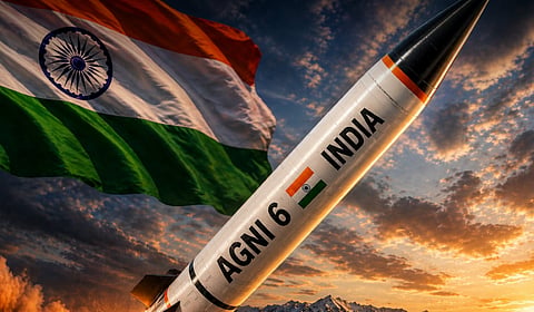 அக்னி - 6 ஏவுகணை வரலாறு படைக்க தயார்: 10,000+ கி.மீ. வரை கண்டம் விட்டு கண்டம் பாயும்