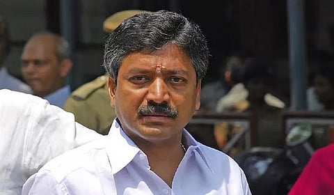 எம்பி பதவியை ராஜினாமா செய்தார் சி.வி.சண்முகம்