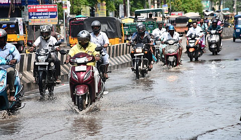 புதிய காற்றழுத்த தாழ்வுப் பகுதி: தமிழகத்தில் மே 12 முதல் எங்கெல்லாம் கனமழை தீவிரம்?