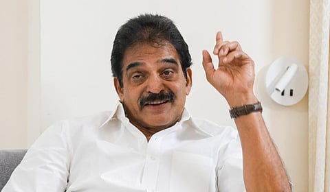 கேரள முதல்வராக வேணுகோபாலை நியமிக்க எதிர்ப்பு - போஸ்டர்கள் மூலம் எச்சரிக்கை