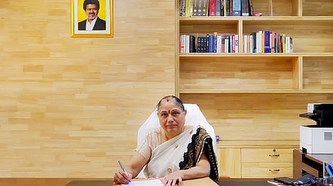 டெல்லி தமிழ்நாடு இல்லத்தின் உள்ளுறை ஆணையராக பதவியேற்றார் ஜெயா ஐஏஎஸ்