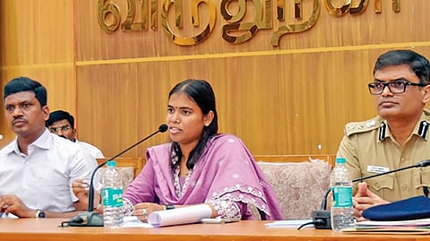 விருதுநகரில் அமைச்சர் கீர்த்தனாவின் ஆலோசனை கூட்டத்தை புறக்கணித்த எம்எல்ஏக்கள்