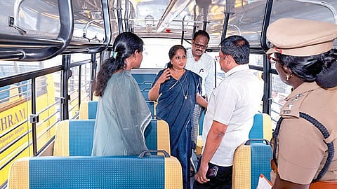 செங்கை, தாம்பரத்தில் பள்ளி வாகனங்கள் வருடாந்திர ஆய்வு